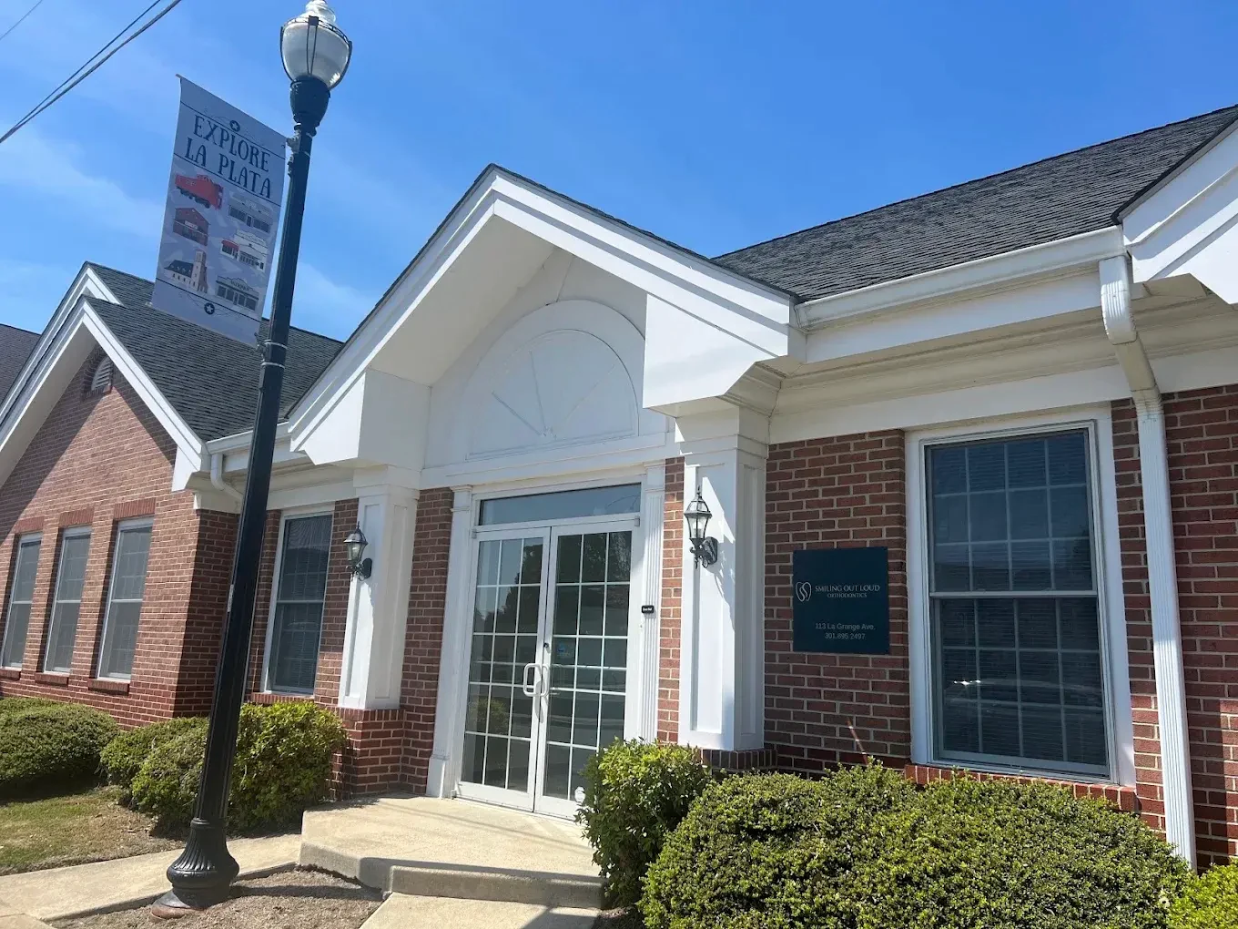 Exterior entrance of Smiling Out Loud Orthodontics